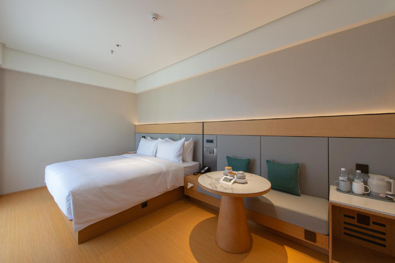 Bedroom 2, Ji Hotel Qingyang Huifeng Shangyuan, Qingyang