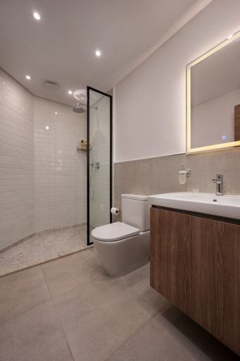 Bathroom, Amazing Deal at Elevens by Spacey #30, Al-Ma'adi
