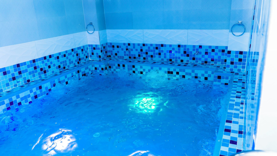 Indoor pool 4, Quiet Pols Residence, Ikeja
