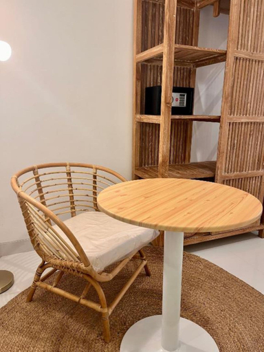 Dining, The Renon Residence King Bedroom 203, Denpasar