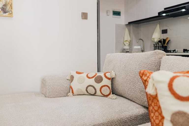 Interior 3, Executive Suite 1BR in Kilimani Wifi, Nairobi,views, Kibra