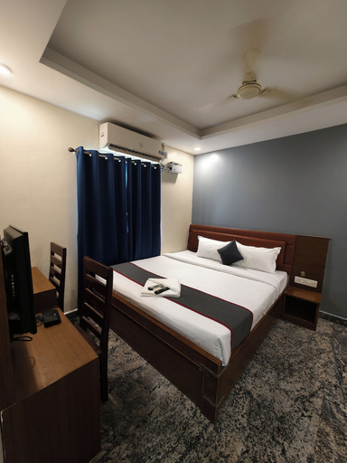 Room 5, GSILVER HOTELS PERUMBAKKAM, Kancheepuram