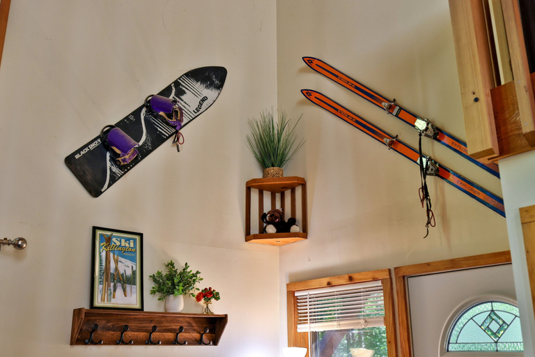Interior 4, Bob's Sled Lodge 2 Bedroom Home, Rutland