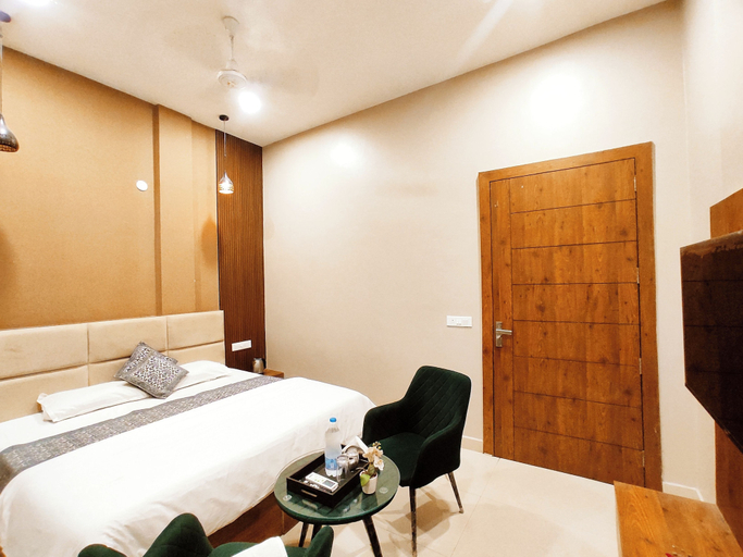 Room 3, THE ELITE REGENCY - Premium Hotel Rooms, Ludhiana