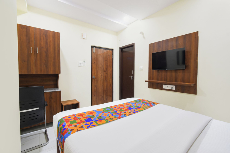 Room 4, FabHotel Dream Pride, Hyderabad