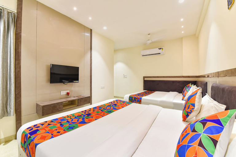 Room 5, FabHotel Stay Venue Inn, Indore