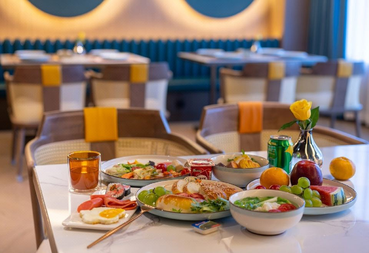 Food & Drinks 5, Orange Hotel Korla Tazhi East Road, Bayin'gholin Mongol