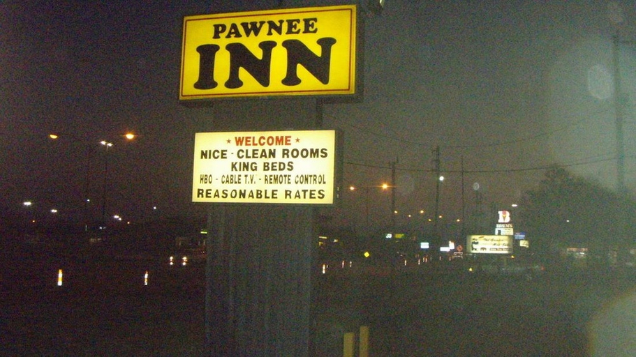 Others 5, Pawnee Inn, Sedgwick