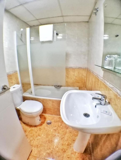 Bathroom 3, Resitur, Sevilla