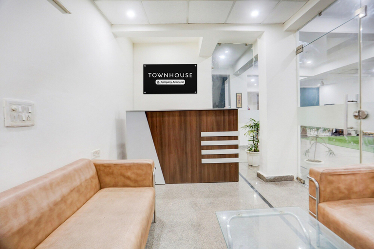Reception 4, Super Townhouse Subhash Chowk, Gurgaon