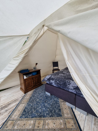 Room 4, Handcrafted Natural Hideaway for 2, Eibergen