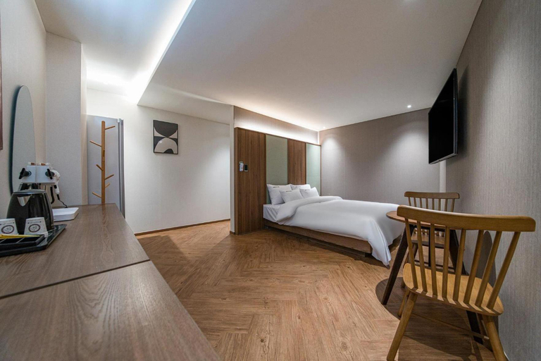 Bedroom 2, Incheon (Eulwang-ri) Brown Dot, Jung
