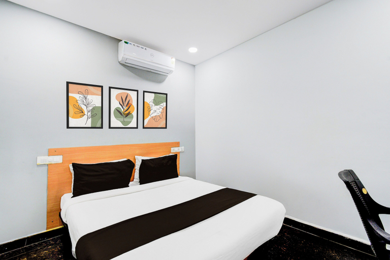 Room 3, Super Hotel O Malkajgiri, Ranga Reddy