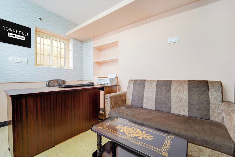 Lobby 5, Super Townhouse Saibaba Colony Bus, Coimbatore