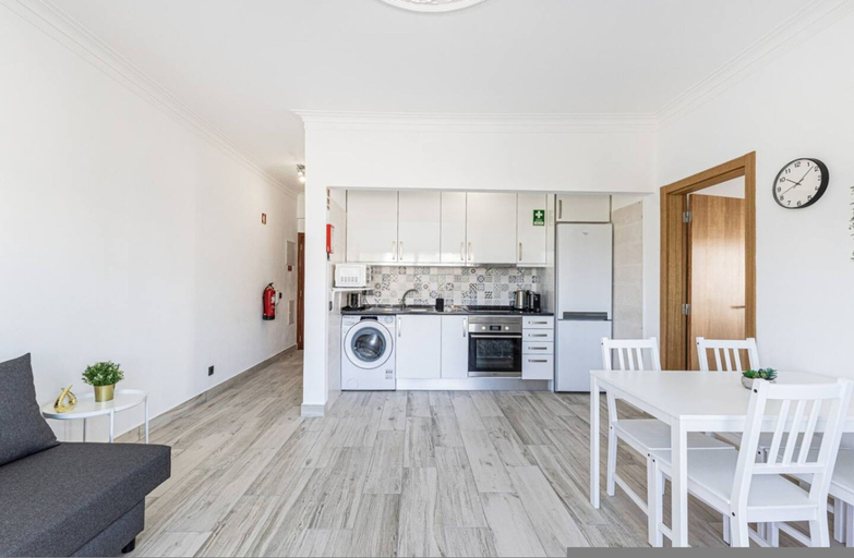 Room 2, Praia da Rocha Ac Pet Friendly Near the Beac, Portimão