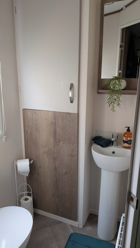 Bathroom 4, Holiday Home Ideal for Edinburgh Attractions, etc, East Lothian