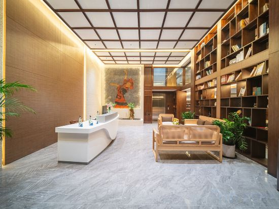 Hotel Interior/Public Areas
