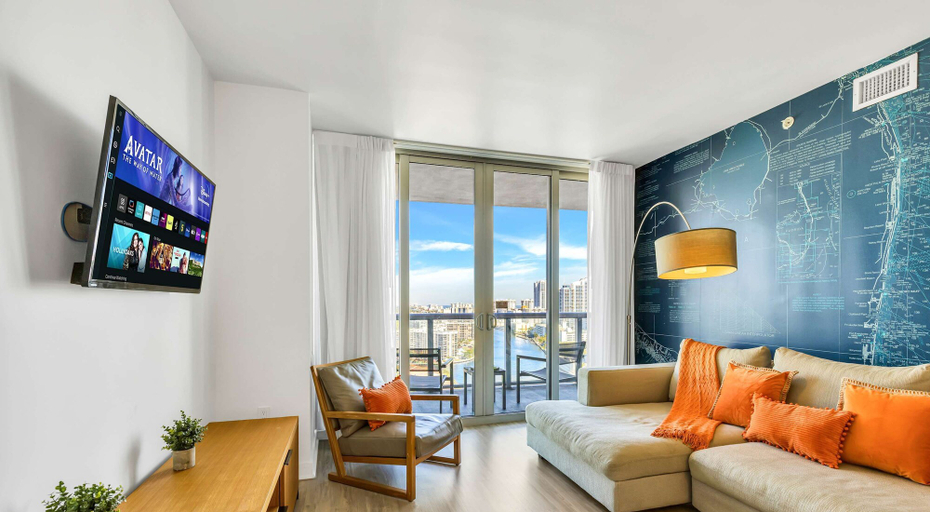 Room 3, Spectacular Apartment With Amazing Pool, Broward