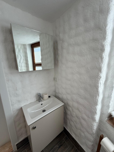 Bathroom 2, Urla Lime Hotel, Urla