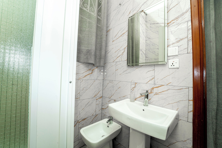 Bathroom 4, Comfort Deluxe Apart, Gasabo