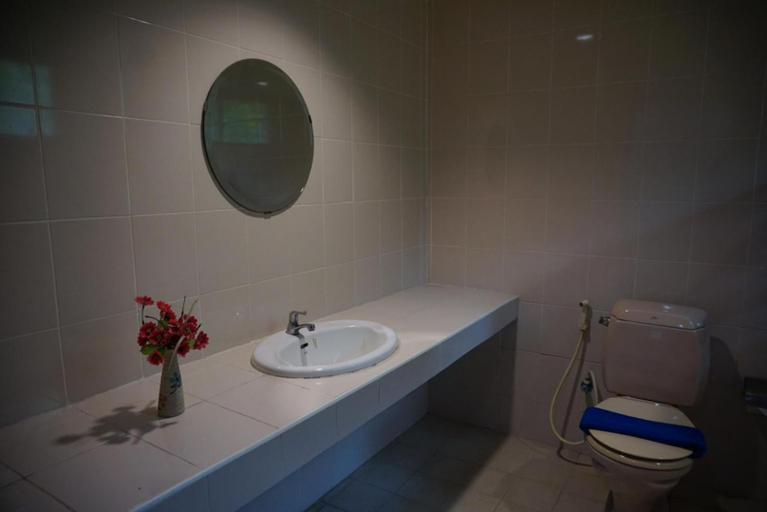 Bathroom, GPM Resort Pattaya, Pattaya