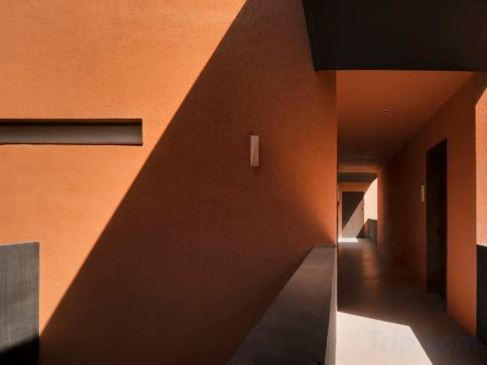Hotel Interior/Public Areas