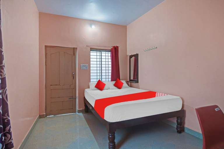 Room 2, Hotel O Central Bus Stop Bagepalli, Chikballapura