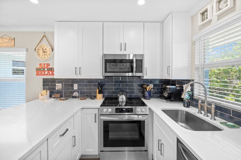 Private kitchen 4, Seashells Unit 43- Seahorse Ranch 2 Bedroom Condo, Lee