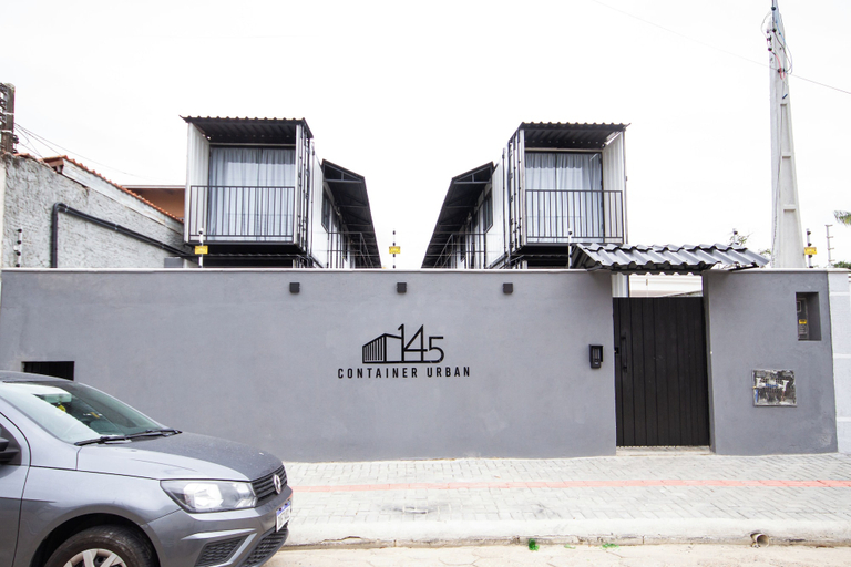 Front of property 5, Stay Home Itajaí - Container Urban - 12, Itajaí