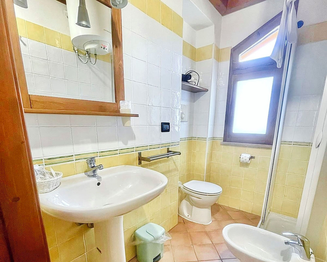Bathroom 3, Farmhouse with panoramic swimming pool in Gioiosa Marea, Messina