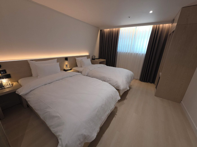 Room 4, Hound Hotel Mokpo Sangdong, Muan