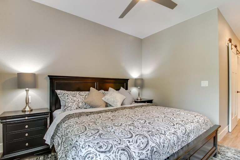 Bedroom 2, Johnson Street Studio, Yamhill