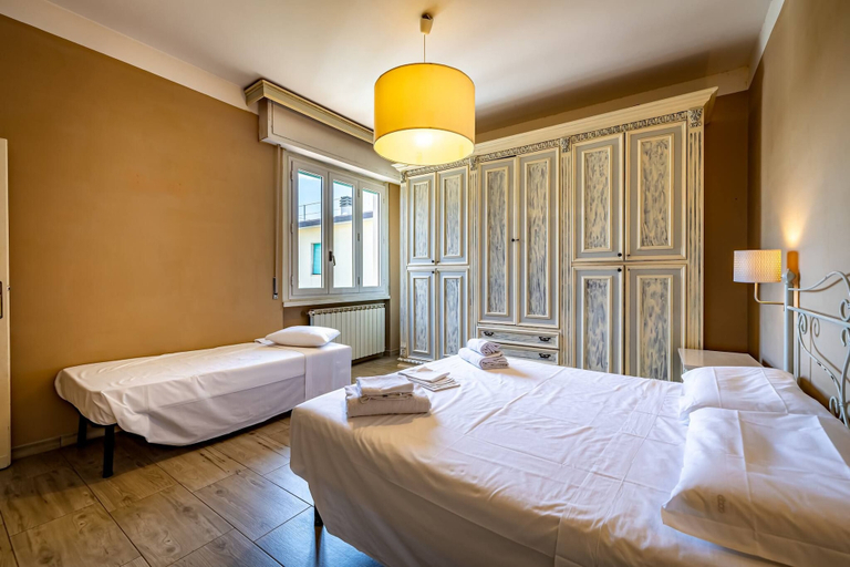 Room 2, Scandicci, Florence