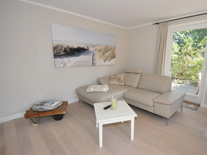 Living area 5, Holiday Apartment With 1 Bedroom, Nordfriesland