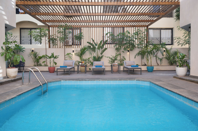 Pool 3, Amazing Deal at Elevens by Spacey #5, Al-Ma'adi