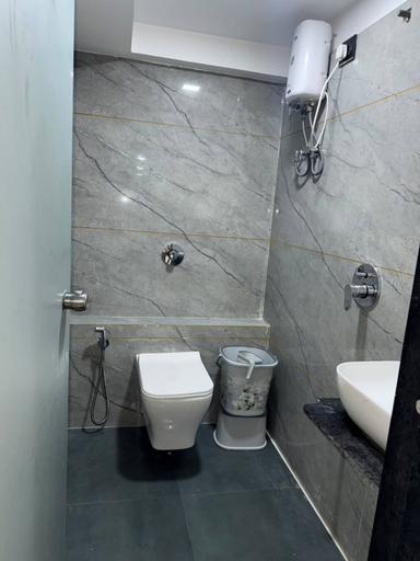 Bathroom 3, Hotel Blue City, Ahmadabad