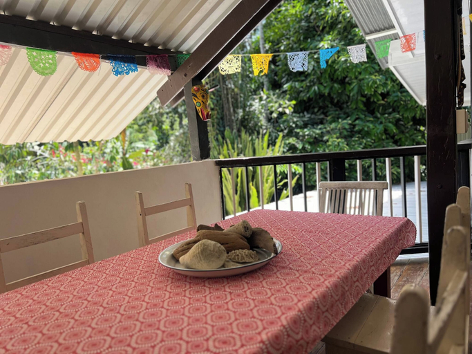 Outdoor dining 3, Private Jungle Loft in Playa Cocles, Talamanca