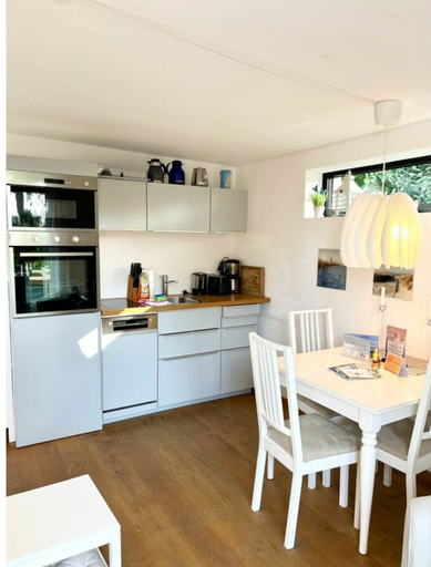Private kitchen 4, Holiday Apartment With 1 Bedroom, Friesland