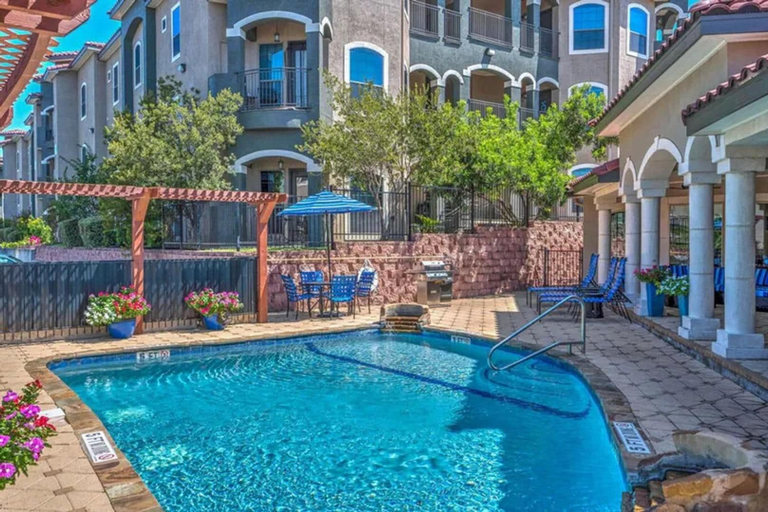 Exterior 4, Landing Amazing 2bd, Clubhouse, Gym, Bexar