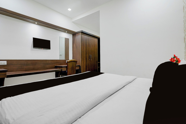 Room 3, Townhouse JSS University RR Nagar, Bangalore