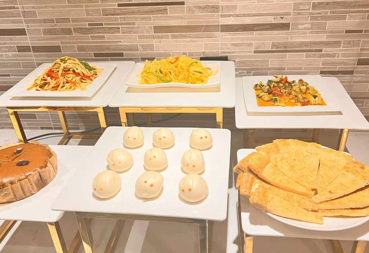 Food & Drinks 5, Lavande Hotel (Yining City Government Store), Ili Kazakh