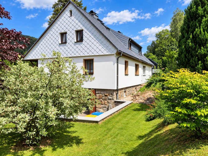 Primary image, Gruppenhaus - Sauna Kamin & Ski, Mittelsachsen
