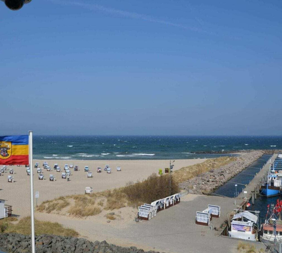 Beach 2, Holiday Apartment 2 \"dorchlauchting\", Rostock