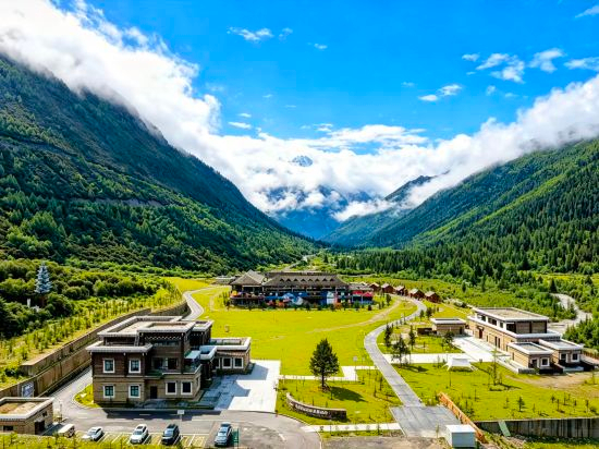 Hotel Exterior 4, Jingyou Yala Hot Spring Vacation Stay, Garzê Tibetan