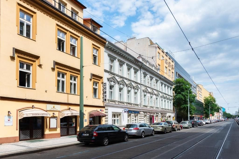 Parking 4, hotel Karlin HOUSE, Praha 7