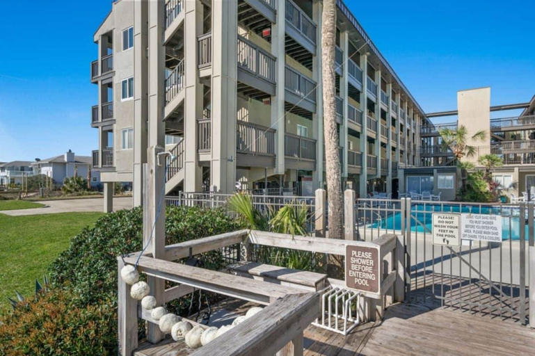 Exterior & Views 2, Best Views in Sand Dollar! Beachfront w/ Pool, Nassau