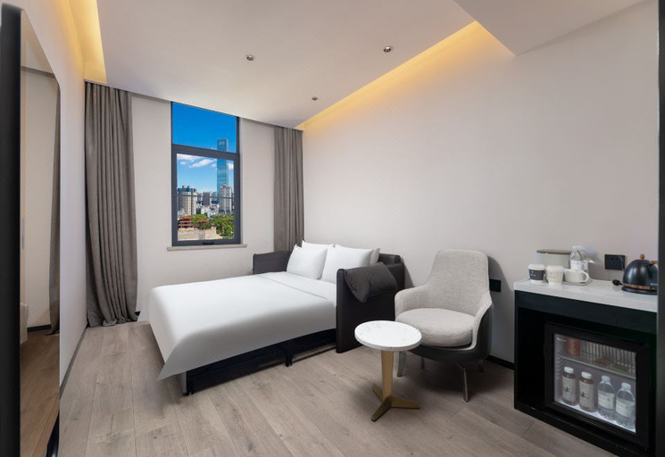 Bedroom 2, Atour Hotel Changsha Wuyi Square Huangxing South Road, Changsha