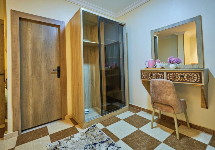 Room 4, La Venue Pyramids View Hotel, Al-Ahram