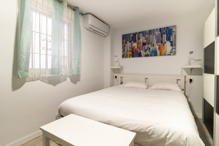 Room 5, El Limonar by Sharingco, Málaga