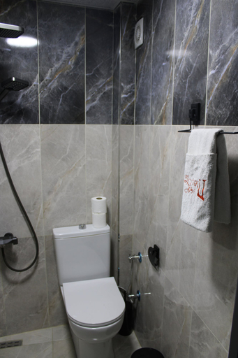 Bathroom 2, Antik Barış Otel, Izmit